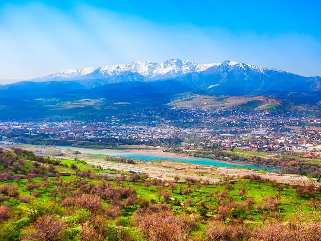 Charvak, Xojikent town in Chimgan, Uzbekistan. Photo: saiko3p/Adobe Stock